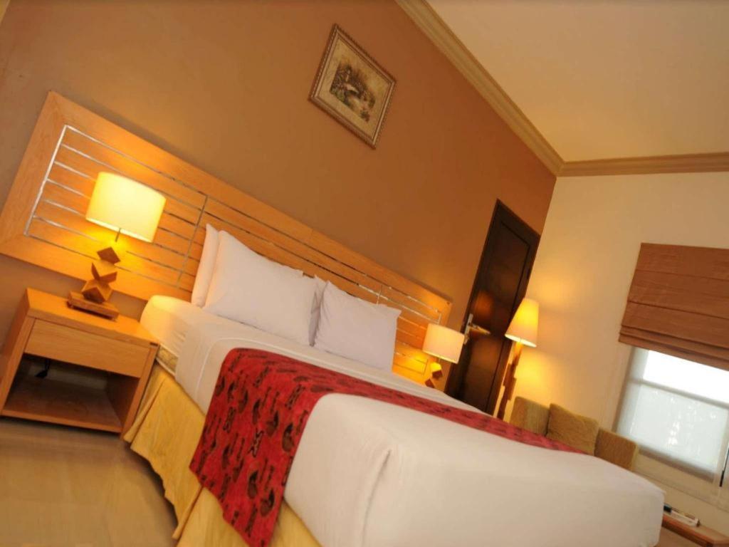 Serayu Hotel Timika Eksteriør billede